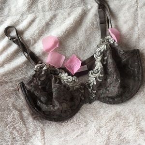 Chantelle lace underwater bra Size 38E (38DD)